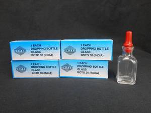 lot 177 image: Set of 4 United 30 ML Glass Lubin Dropping Bottles With Pipette Stoppers