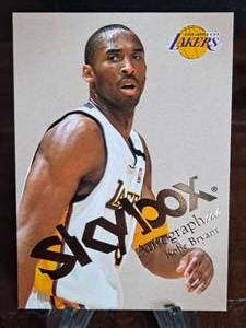 2004 Fleer Skybox Kobe Bryant Basketball Card
