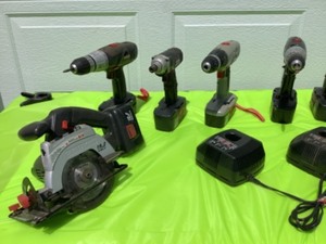 lot 22 image: Large Collection of Craftman Tools 19.2 Volts