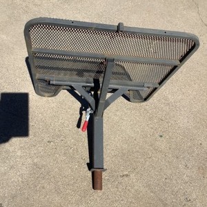 lot 37 image: Deer Stand Platform