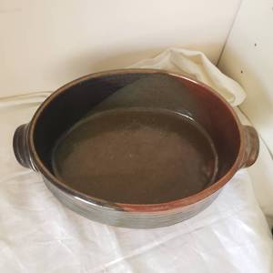 lot 35 image: Sturdy Earthenware Casserole Dish