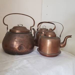 lot 94 image: Antique Copper Tea kettles Bundle