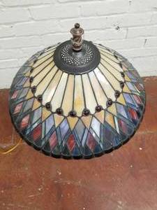 lot 64 image: Striking Stained Glass Mission Lamp