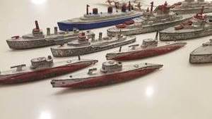 lot 70 image: Vintage Tootsie Toy Diecast Metal Ships & Dinky Toy Plane