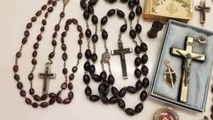 lot 81 image: Collection of Vintage Christian Catholic Relic, Rosaries and Crucifix