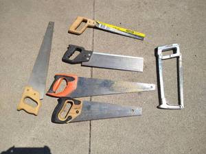 lot 21 image: 6 Hand Saws