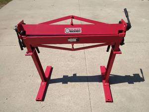 lot 27 image: Central Machinery 36 Metal Brake