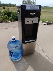 lot 64 image: Whirlpool Water Dispenser