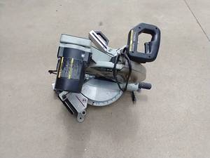 lot 84 image: Delta Industrial 10 Dual Bevel Miter Saw