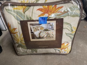 Tommy Bahama Home Birds of Paradise Queen 4-Pc. Comforter Set