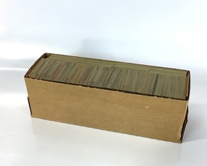 lot 18 image: 787 1990 Baseball Cards