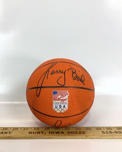 lot 17 image: Utah Jazz Collectable Signed Basketball