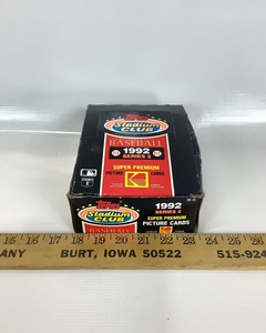 lot 8 image: 1992 Topps Sealed Card Packs Box