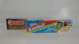 lot 78 image: 2 Boxes of Trading Cards