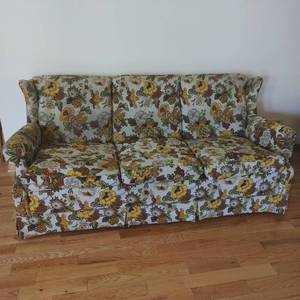 lot 37 image: Vintage Ethan Allen Wingback Floral Sofa