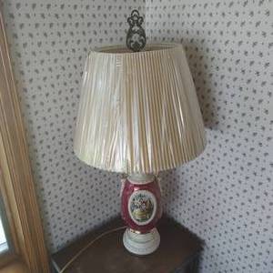 lot 51 image: Ceramic or similar Base Lamp