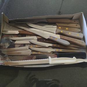 lot 65 image: Box of Cutlery