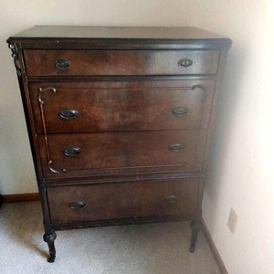 lot 9 image: Vintage Tallboy Dresser