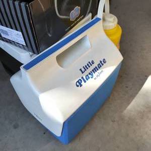 lot 125 image: Coolers & More