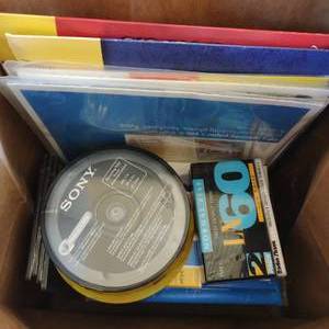 lot 148 image: Assorted Office Supplies