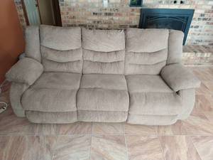 lot 13 image: Reclining Sofa