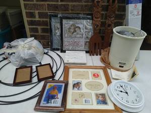lot 157 image: Collection of Dcor Items
