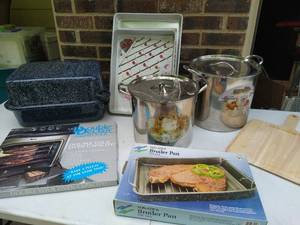 lot 175 image: Collection of Kitchen related items