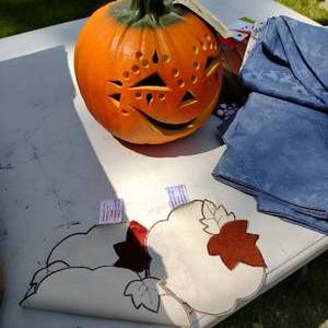 lot 149 image: Collection Of Seasonal Dcor