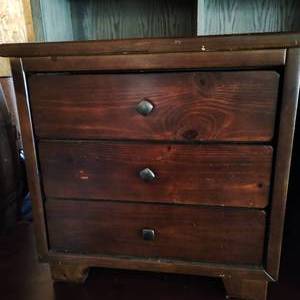 lot 265 image: Two Three Drawer Nightstands