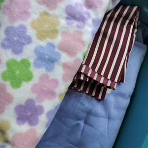 lot 279 image: Fabric