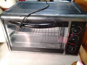 lot 14 image: Hamilton Beach Rotisserie, Bake, Co...