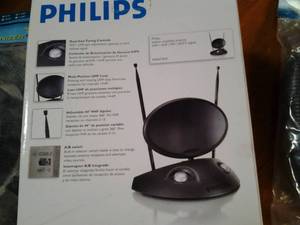 lot 40 image: Phillips HDTV high definition anten...