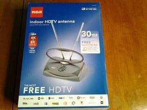 lot 50 image: RCA indoor HDTV antenna compatible ...