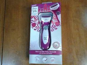 lot 89 image: Pure silk spa therapy wet and dry f...
