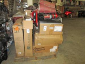 pallet lot of unclaimedunsold merc...