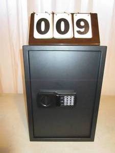 lot 9 image: Fortress Personal Safe- Model 44E40