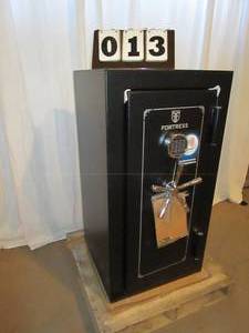 lot 13 image: Fortress Executive Safe - Model 33E20