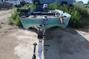 lot 73 image: 1977 Lund Boat  Trailer  Motor