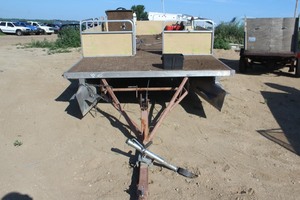 lot 78 image: 1978 Buccaneer Pontoon  Trailer  Motor
