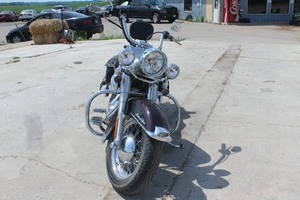 lot 76 image: 2005 Harley-Davidson FLSTCI Heritage Classic