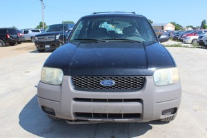 lot 47 image: 2001 Ford Escape XLS 4x4 - 5 Speed Manual