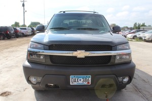 lot 46 image: 2005 Chevrolet Avalanche 1500 4x4 - 2 OWNERS
