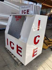 lot 167 image: Leer Ice Chest - Like New 51 outdoor cold wall ice merchandiser