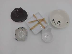 8 Piece Porcelain Animal Collection