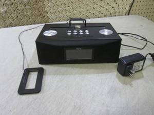 lot 23 image: (CS) iHome iD85 Docking Station Ala...