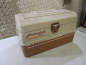 lot 31 image: (RMWS) Big Fenwick 7.7 Fishing Tack...