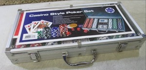 lot 75 image: (BS) Casino Style Poker Set...