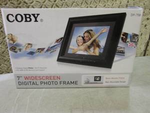 lot 81 image: (F-0) 7 Widescreen Digital Photo F...