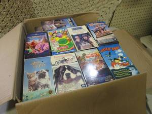 lot 90 image: (RM1) Big Box Full of Kids VHS Movi...