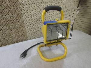 lot 92 image: (EC1) Work Light Works...